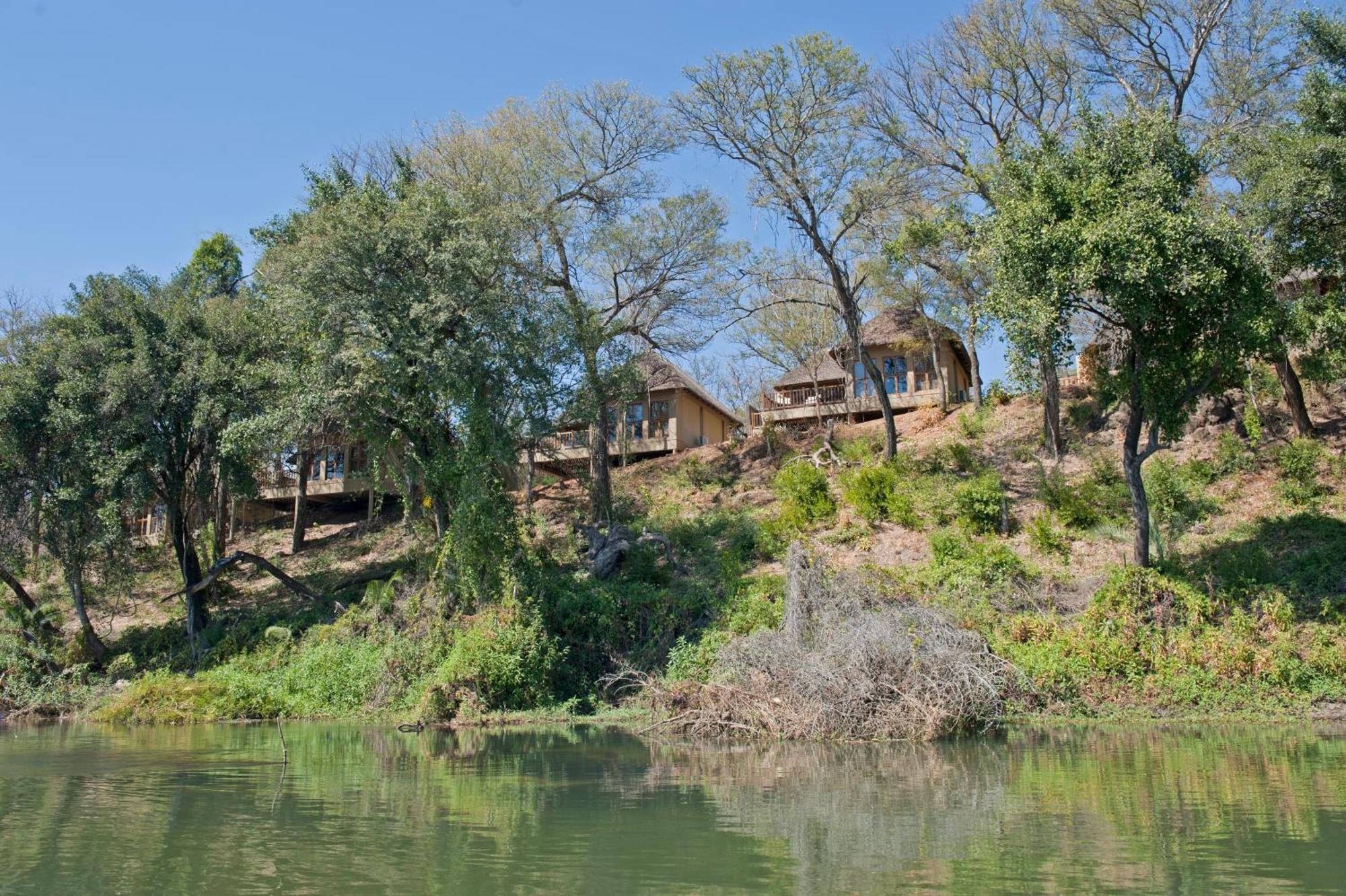 Divava Okavango Resort & Spa Bagani ภายนอก รูปภาพ