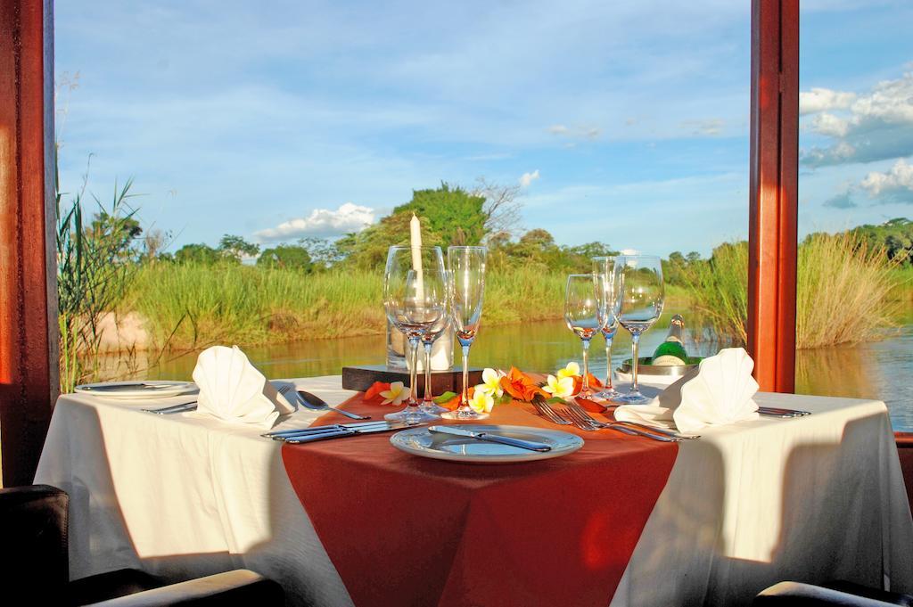 Divava Okavango Resort & Spa Bagani ภายนอก รูปภาพ