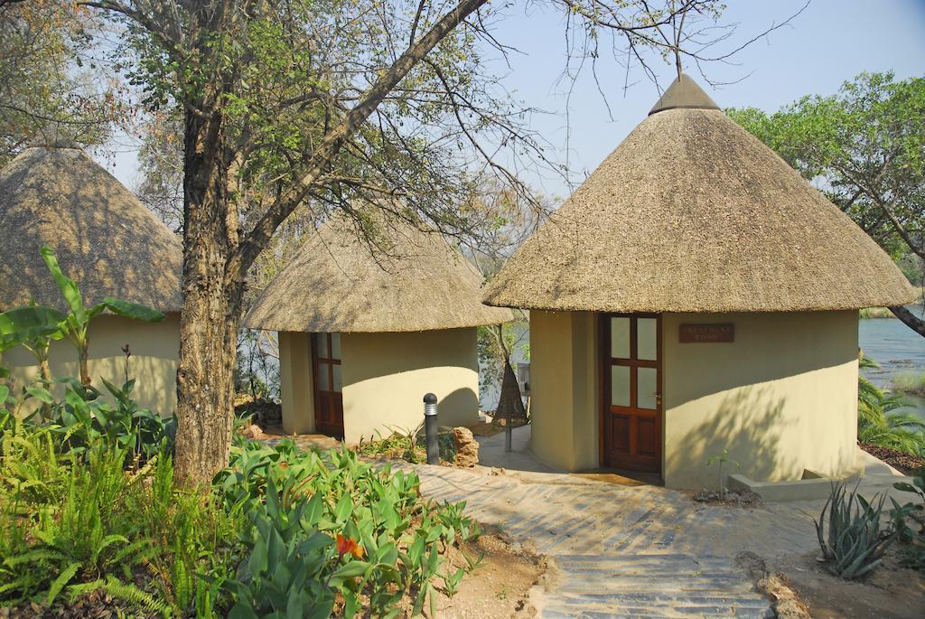Divava Okavango Resort & Spa Bagani ภายนอก รูปภาพ